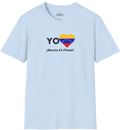 Franela azul claro con la bandera venezolana de 7 estrellas en forma de corazón, la palabra "YO" a la izquierda y el texto "¡HASTA EL FINAL!" debajo.