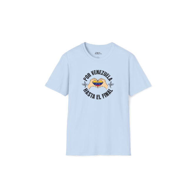 A light-blue unisex t-shirt featuring a Venezuelan flag inside heart-shaped hands, the text "Por Venezuela Hasta El Final", and a pair of macaws on either side.